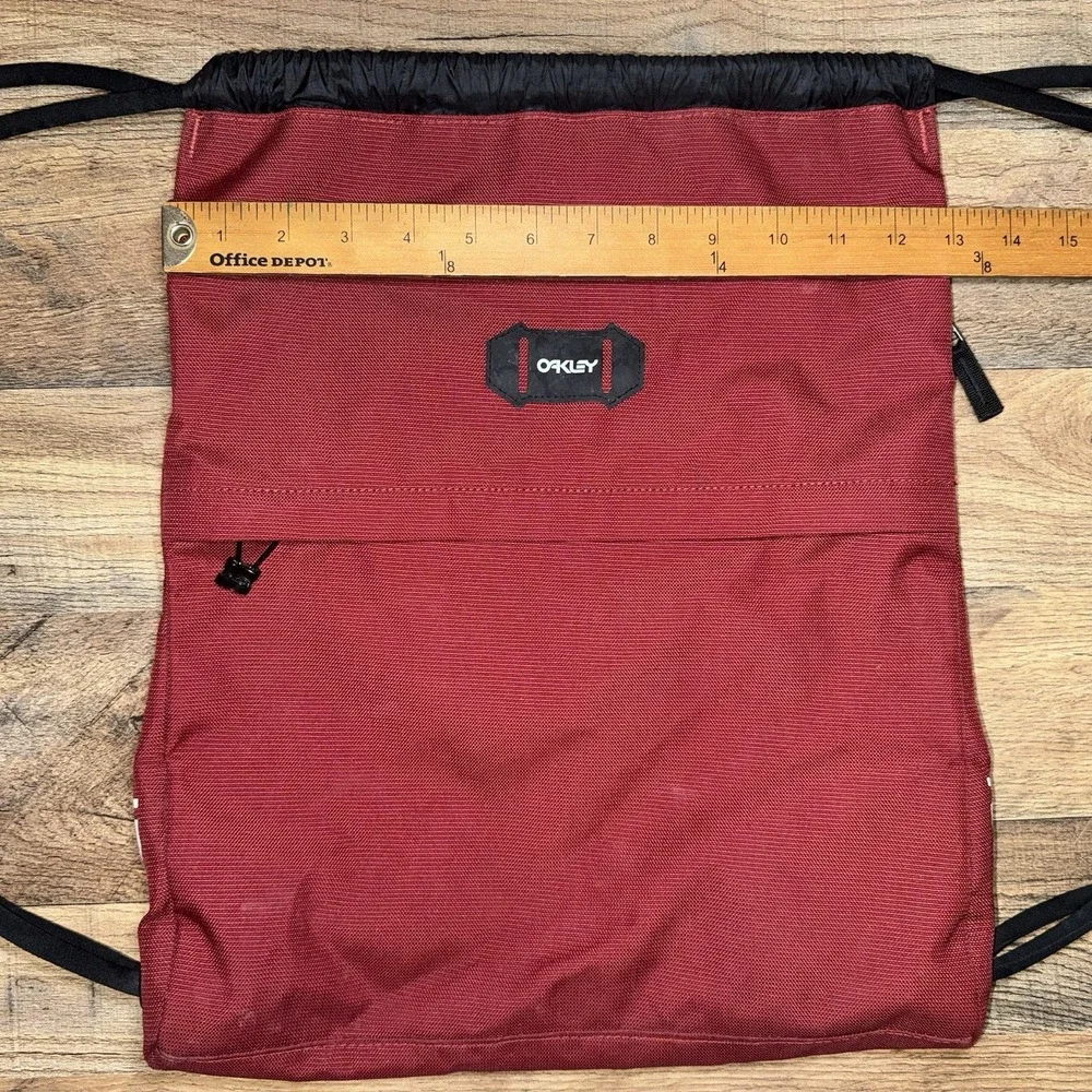 Oakley Street Satchel Bag Mens Medium Red 13L Drawstring Backpack